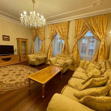 Apartma Premium Κάρλοβι Βάρι Εξωτερικό φωτογραφία