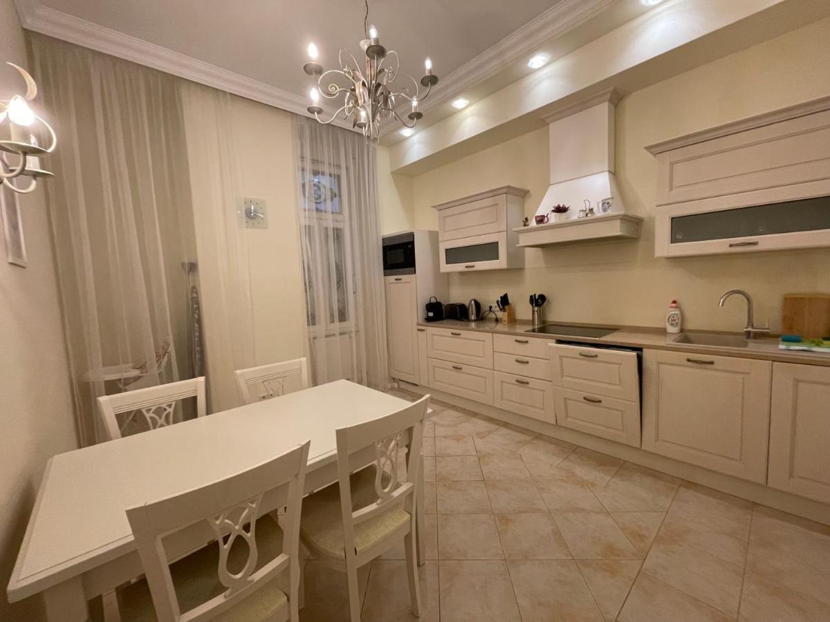 Apartma Premium Κάρλοβι Βάρι Εξωτερικό φωτογραφία