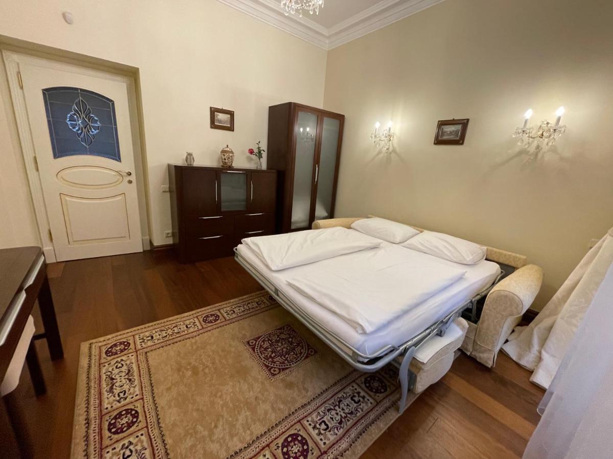 Apartma Premium Κάρλοβι Βάρι Εξωτερικό φωτογραφία