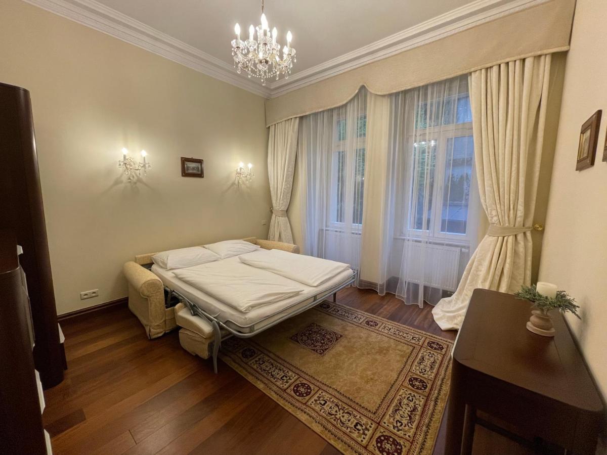 Apartma Premium Κάρλοβι Βάρι Εξωτερικό φωτογραφία