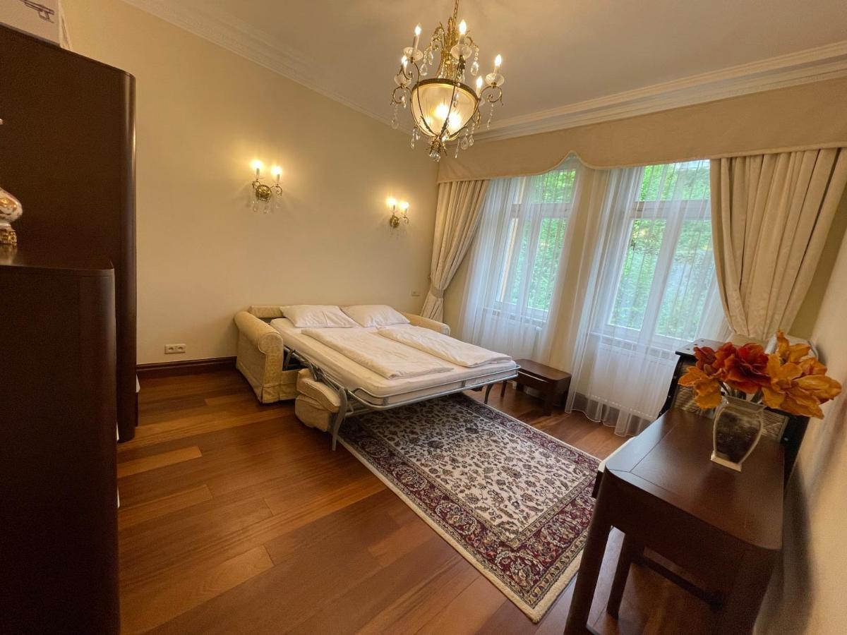 Apartma Premium Κάρλοβι Βάρι Εξωτερικό φωτογραφία